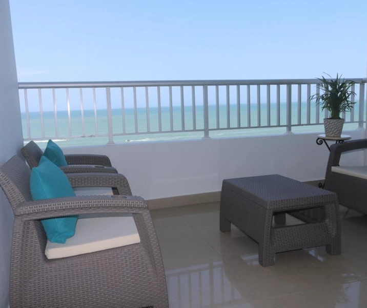 Apartamento amoblado 604 dos alcobas frente al mar en Palmetto Cartagena
